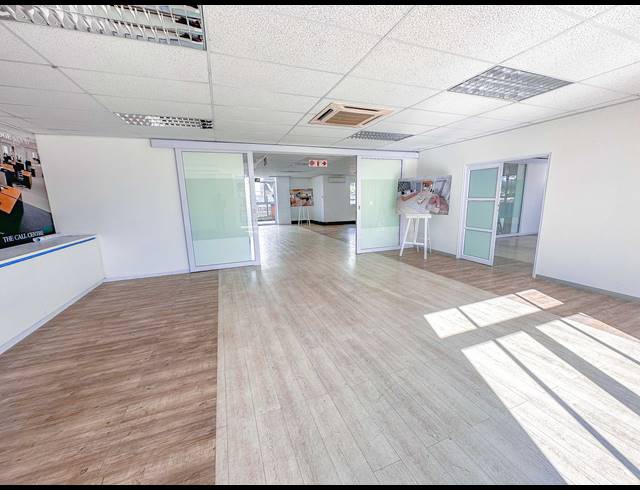 1,224M² OFFICE TO LET IN BRYANSTON